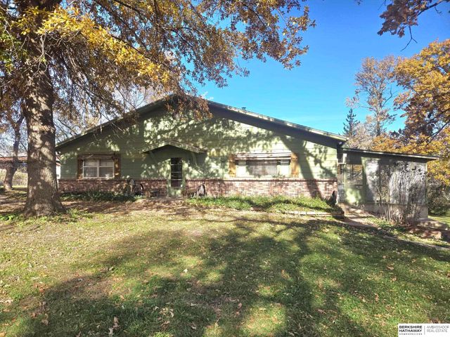 415 & 401 KAFFENBERGER Drive, Murray, NE 68409