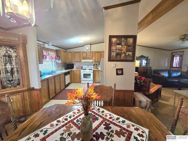 415 & 401 KAFFENBERGER Drive, Murray, NE 68409