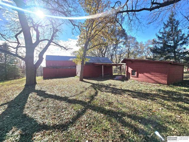 415 & 401 KAFFENBERGER Drive, Murray, NE 68409