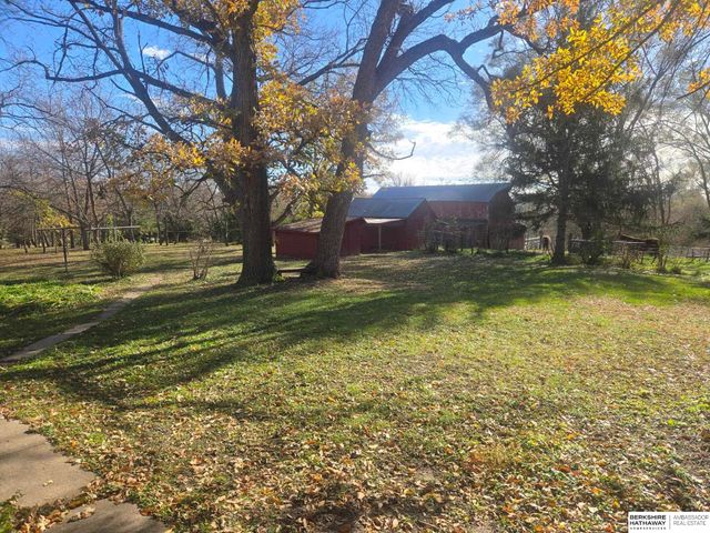 415 & 401 KAFFENBERGER Drive, Murray, NE 68409