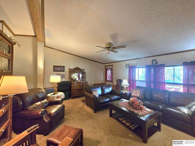 415 & 401 KAFFENBERGER Drive, Murray, NE 68409