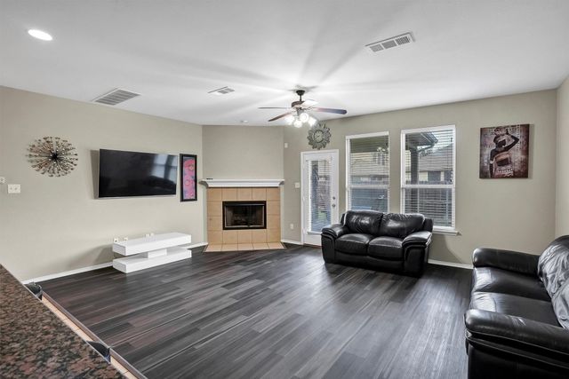 8828 Night Wind Lane, Fort Worth, TX 76244