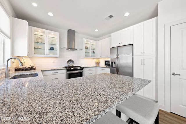 20 Jeri-Ann Drive, Manahawkin, NJ 08050