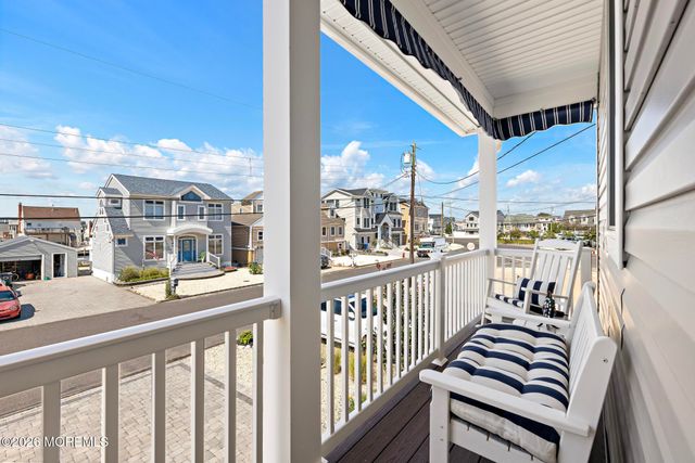 20 Jeri-Ann Drive, Manahawkin, NJ 08050