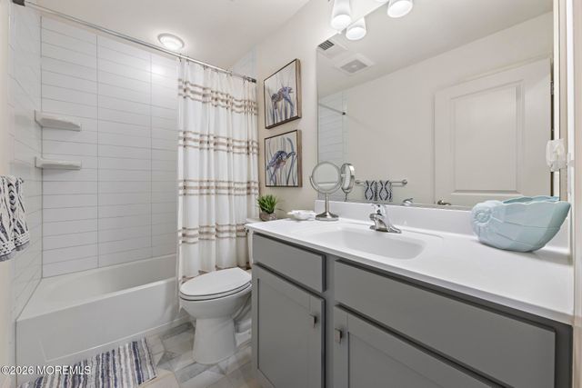 20 Jeri-Ann Drive, Manahawkin, NJ 08050