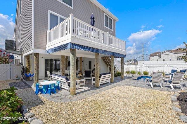 20 Jeri-Ann Drive, Manahawkin, NJ 08050