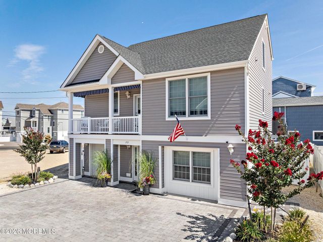 20 Jeri-Ann Drive, Manahawkin, NJ 08050