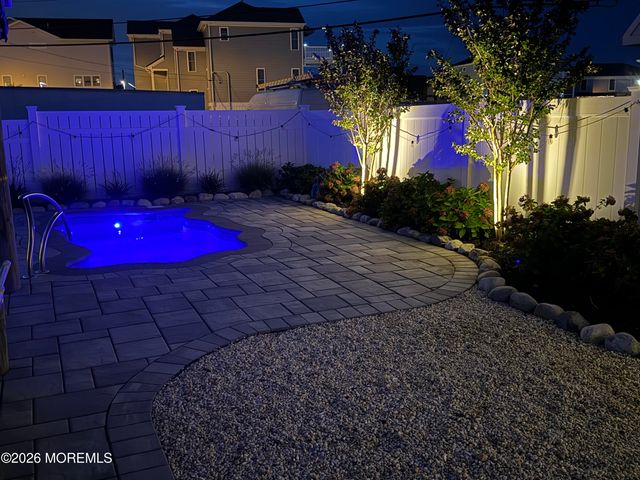 20 Jeri-Ann Drive, Manahawkin, NJ 08050