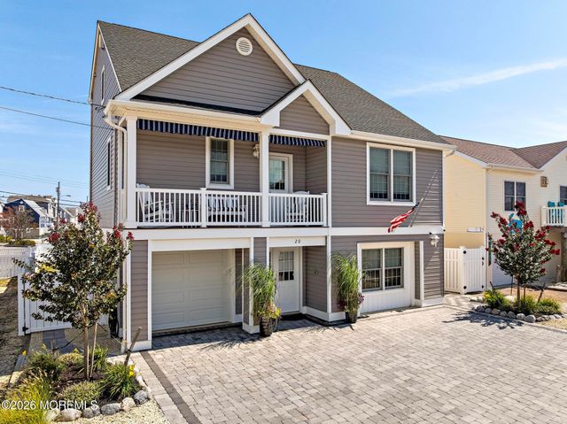 20 Jeri-Ann Drive, Manahawkin, NJ 08050