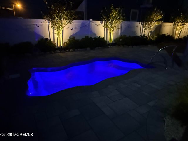 20 Jeri-Ann Drive, Manahawkin, NJ 08050