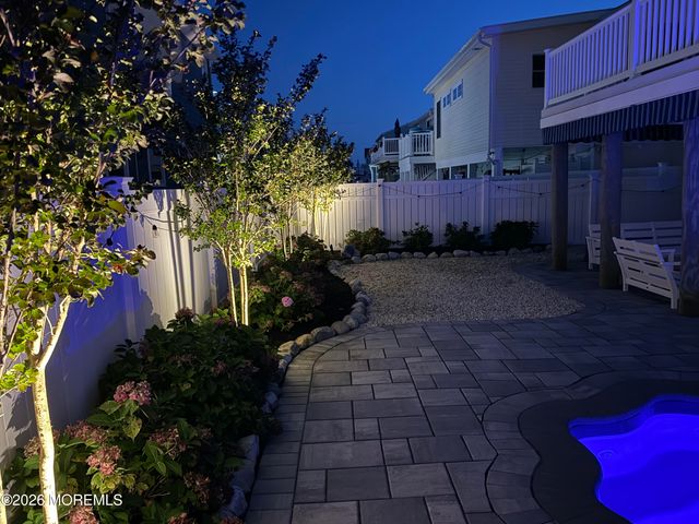 20 Jeri-Ann Drive, Manahawkin, NJ 08050