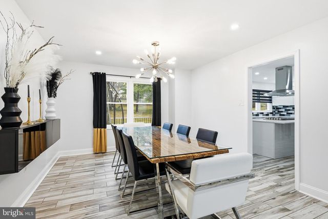 683 SUNNYSIDE AVE, Audubon, PA 19403