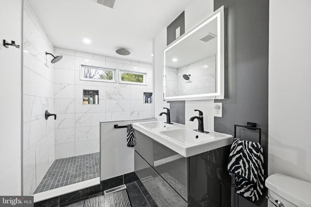 683 SUNNYSIDE AVE, Audubon, PA 19403