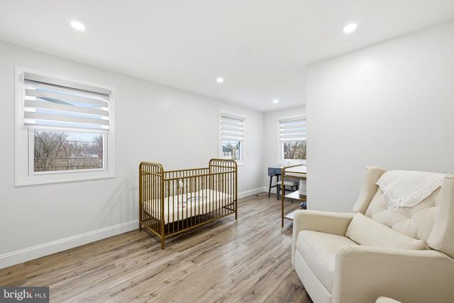 683 SUNNYSIDE AVE, Audubon, PA 19403