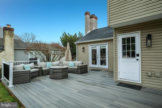 683 SUNNYSIDE AVE, Audubon, PA 19403