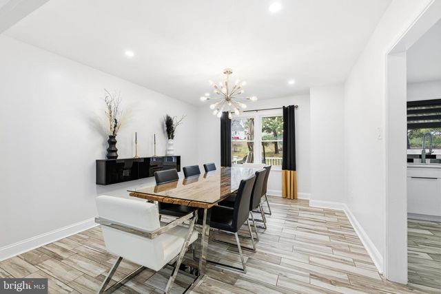 683 SUNNYSIDE AVE, Audubon, PA 19403