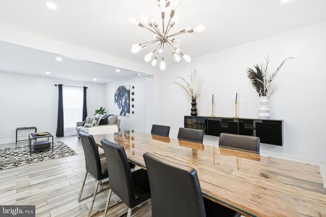 683 SUNNYSIDE AVE, Audubon, PA 19403