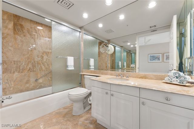 8473 Bay Colony DR 701, Naples, FL 34108