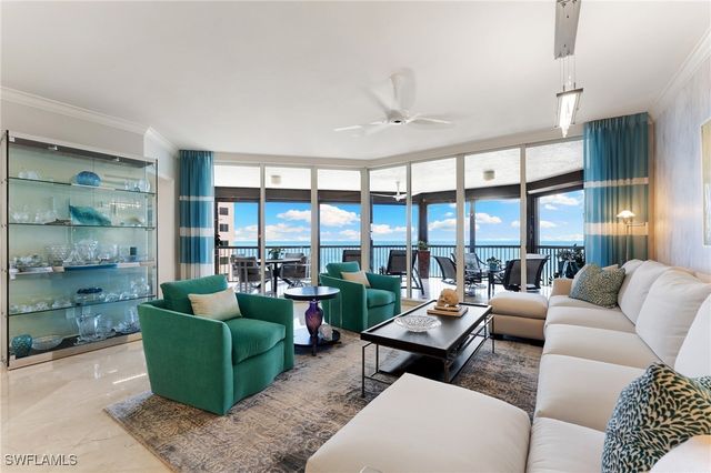 8473 Bay Colony DR 701, Naples, FL 34108