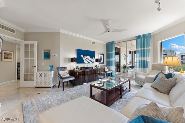 8473 Bay Colony DR 701, Naples, FL 34108