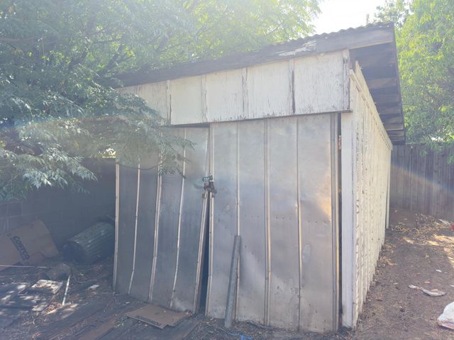 3044 N Arthur Avenue, Fresno, CA 93705