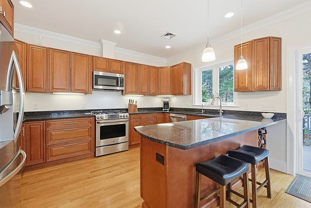 98-100 Lexington Street 100, Newton, MA 02466