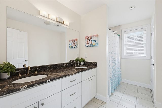 98-100 Lexington Street 100, Newton, MA 02466