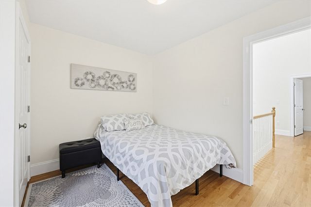 98-100 Lexington Street 100, Newton, MA 02466