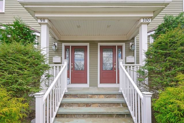 98-100 Lexington Street 100, Newton, MA 02466