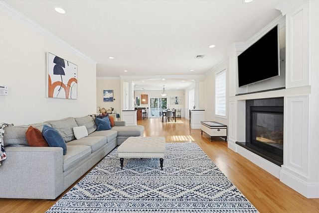 98-100 Lexington Street 100, Newton, MA 02466