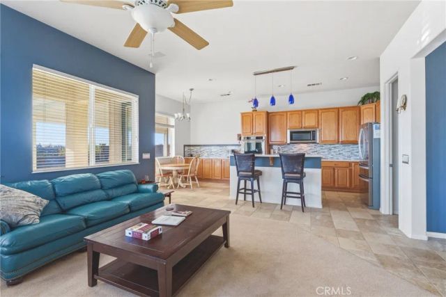 11090 Dandelion Ln, Apple Valley, CA 92308