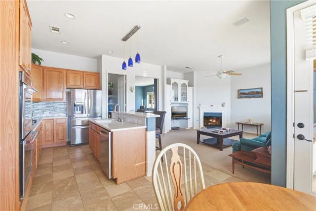 11090 Dandelion Ln, Apple Valley, CA 92308