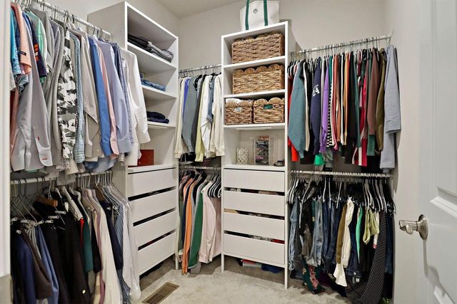 520 N Stone Ridge DRIVE, Lake Geneva, WI 53147