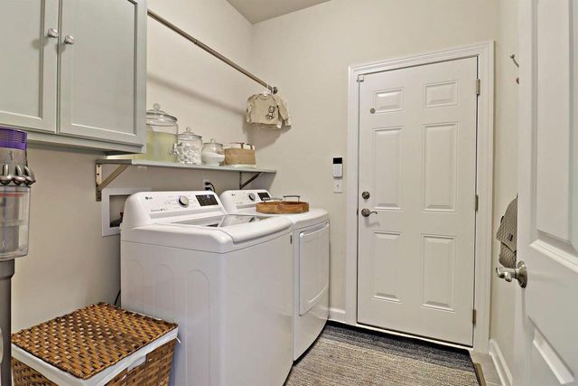 520 N Stone Ridge DRIVE, Lake Geneva, WI 53147