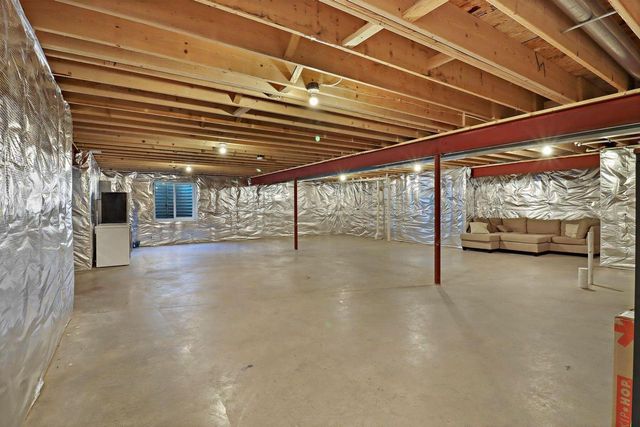 520 N Stone Ridge DRIVE, Lake Geneva, WI 53147