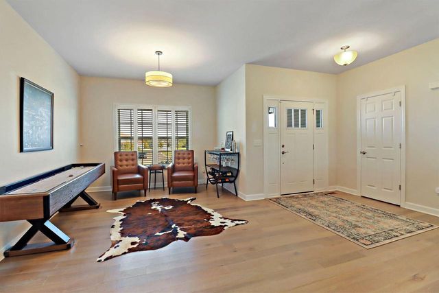 520 N Stone Ridge DRIVE, Lake Geneva, WI 53147