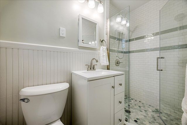 320 W PEG LN, Memphis, TN 38117