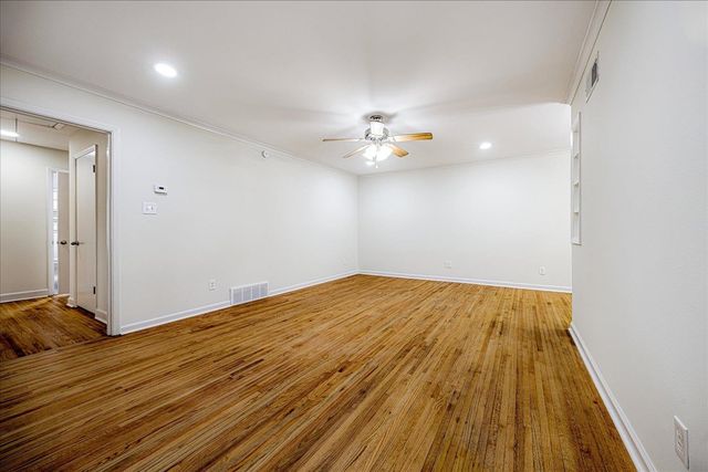 320 W PEG LN, Memphis, TN 38117