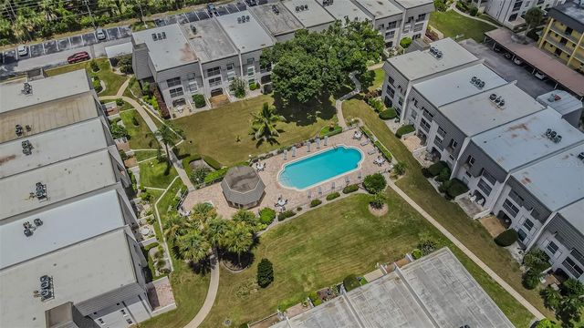 8765 BARDMOOR BOULEVARD 304, Seminole, FL 33777