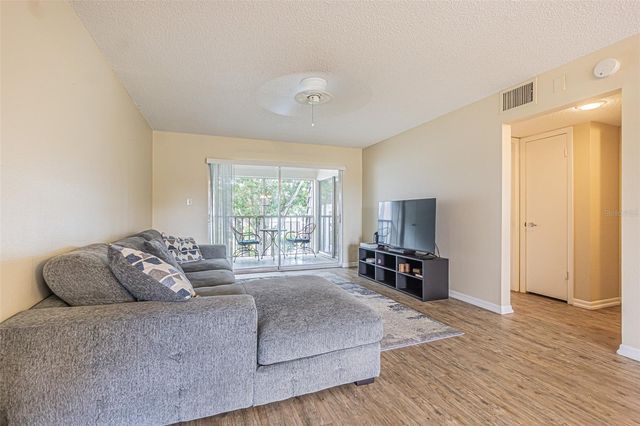 8765 BARDMOOR BOULEVARD 304, Seminole, FL 33777