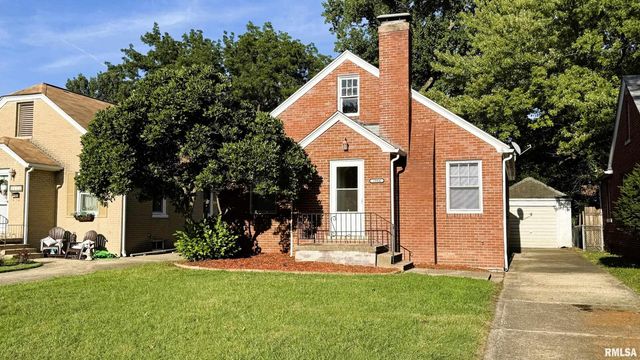 2104 S WHITTIER Avenue, Springfield, IL 62704