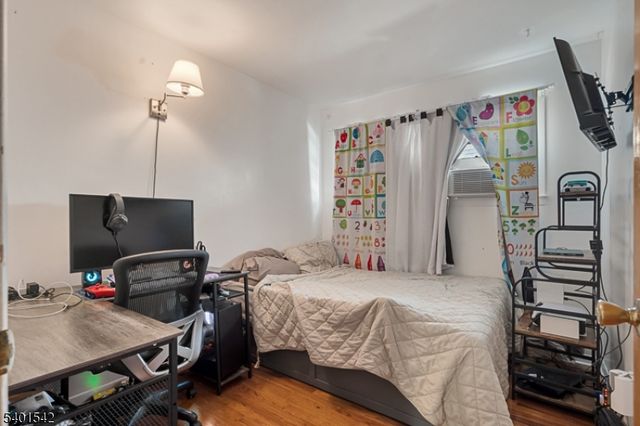 86 James St, South River Boro, NJ 08882