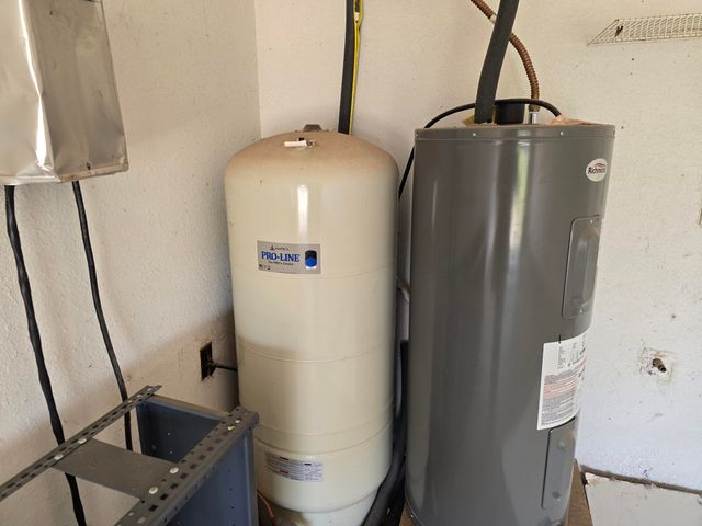 1605 E 33rd Street, Plainview, TX 79072