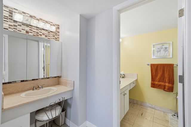 1201 S Ocean Drive 506s, Hollywood, FL 33019