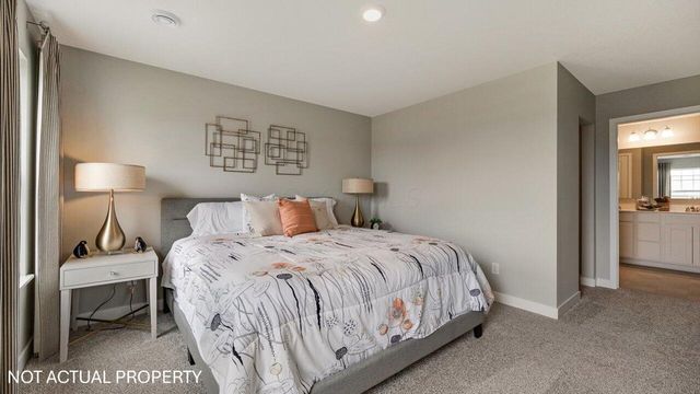 4213 Water Aven Drive, Canal Winchester, OH 43110