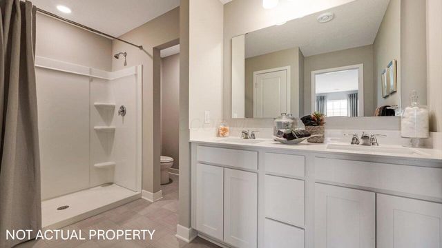 4213 Water Aven Drive, Canal Winchester, OH 43110