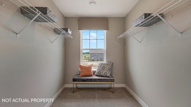 4213 Water Aven Drive, Canal Winchester, OH 43110
