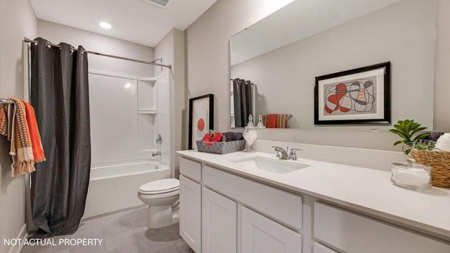 4213 Water Aven Drive, Canal Winchester, OH 43110