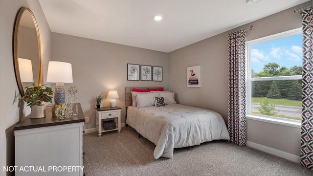 4213 Water Aven Drive, Canal Winchester, OH 43110