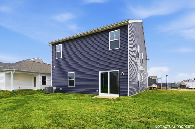 4213 Water Aven Drive, Canal Winchester, OH 43110